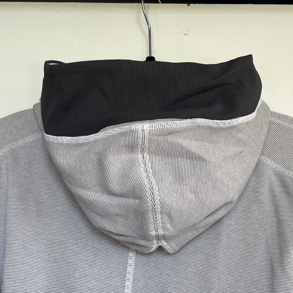 lululemon vintage High Neck Run Hoodie - Picture 3 of 6